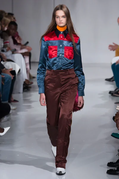 Look 1